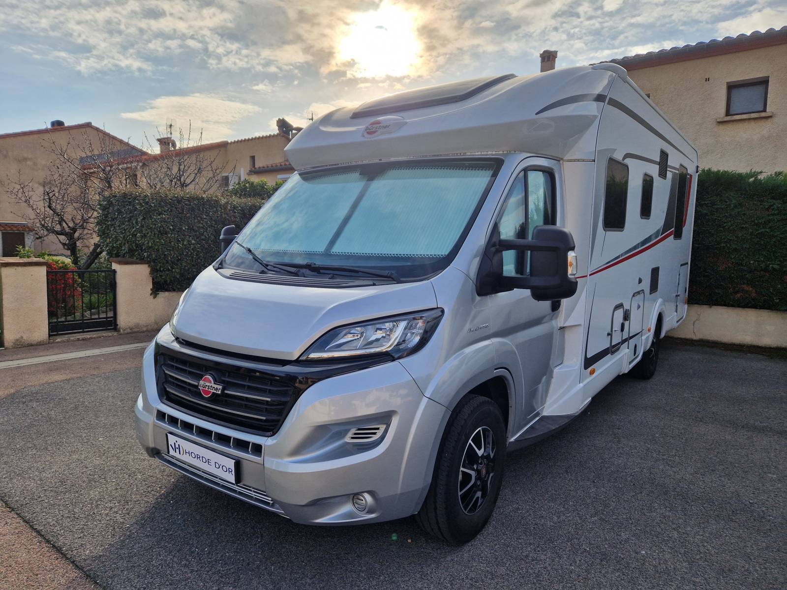 Profilé BURSTNER 745 Privilège - Fiat Ducato 2,3L 140CH - Salon arrière - Double plancher - Première main - Etat proche du neuf - Visible sur la commune de Céret