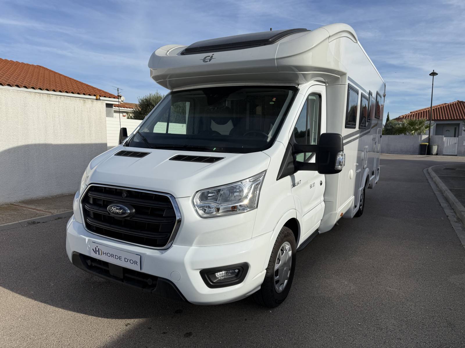 Profilé CI 66 XT HORON GO - Boite auto 170CH - Lit central réglable en hauteur - Salle d'eau transversale - Lit pavillon électrique 2 places