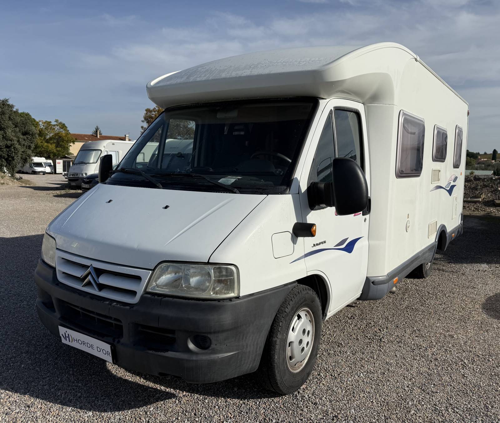 Profilé Challenger Genesis 38 - Lit à la française - Compact - Très bon état général - Citroën Jumper 2.8L 127CH