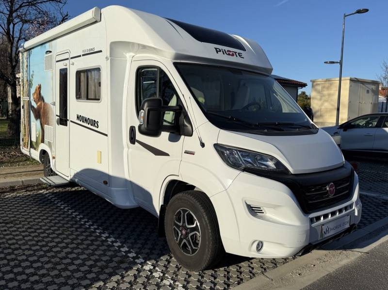 Profilé PILOTE 696D EVIDENCE - FIAT 140CH BOITE AUTOMATIQUE 9G 19500kms - Maxi salon en moins de 7m - Equipement complet PRET A PARTIR